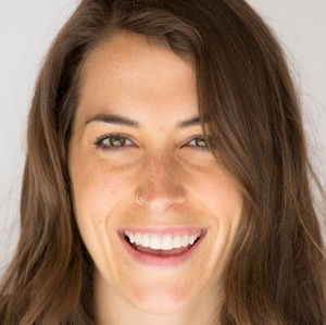 Meet your Posher, Alexia